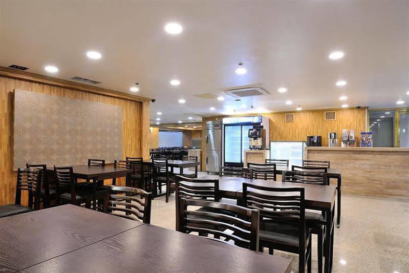 Hotel Osaka Keiko Bagian luar foto